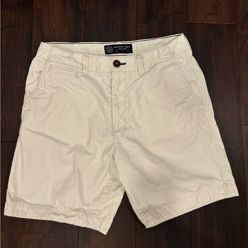 Men’s American Eagle Khaki Shorts